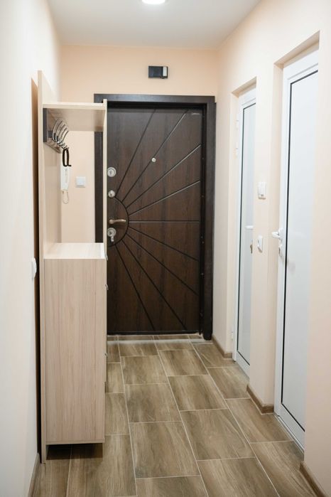 Дава се под наем Тристаен апартамент в Варна, Младост 2 - 70 кв.м за 484.5 € - Снимка #17