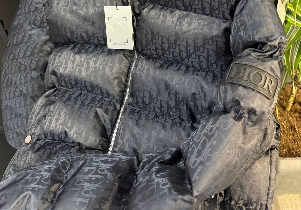Geacă Dior bărbați.Material impermeabil, calitate luxury, toate mărimile disponibile