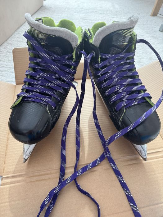 Продам вратарские коньки Bauer GSX Junior 4.0