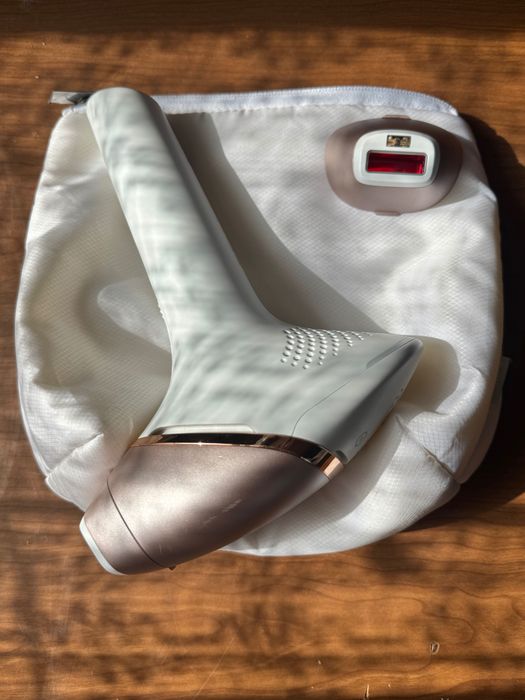 Почти нов фотоепилатор Philips Lumea Advanced (с 2 приставки)