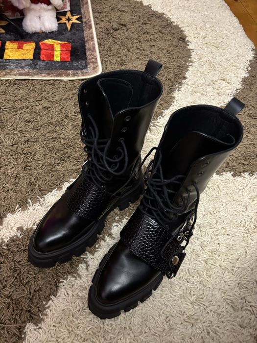 Ghete din piele naturală Moja Concept