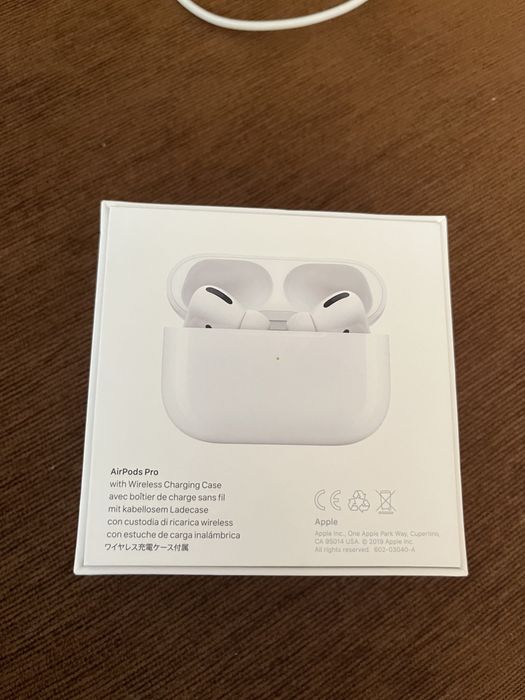 AirPods Pro коробка