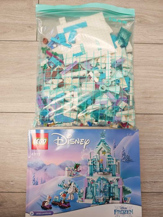 LEGO® Disney Princess™ - Palatul de gheata al Elsei 43244
