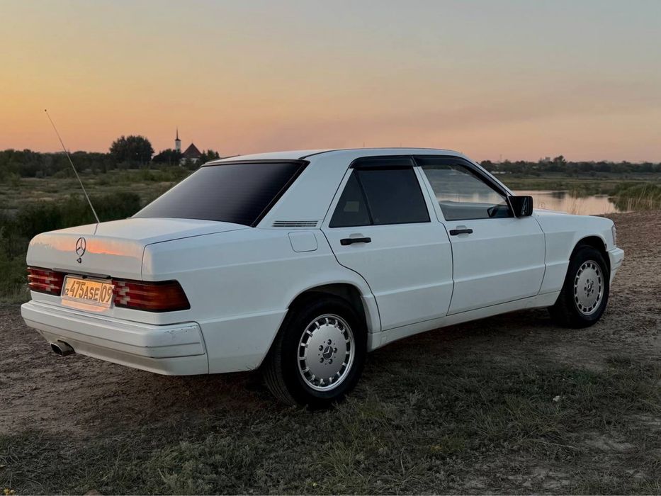 Продам Мерседес 190