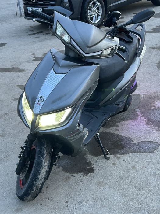 Продам мопед м8 150 кубовый