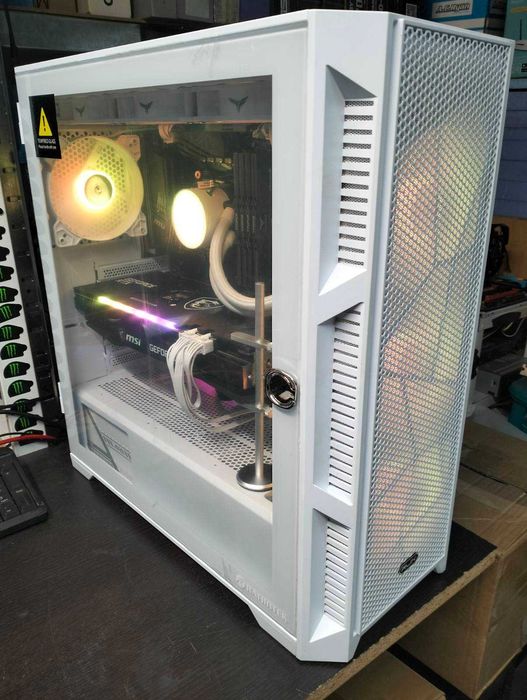 5700X3D Геймърски компютър в гаранция