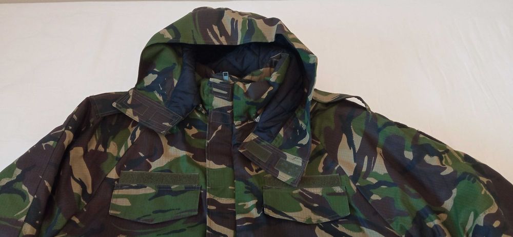 Scurtă militară mozaic tip pădure 56 / II