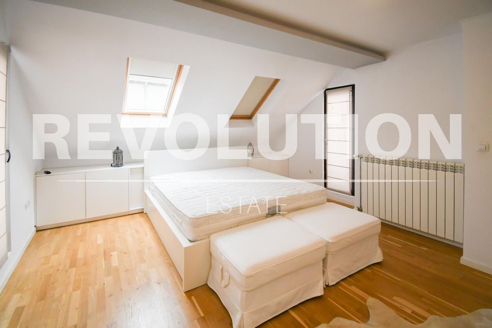 Дава се под наем Тристаен апартамент в София, Център - 125 кв.м за 1495.83 € - Снимка #5