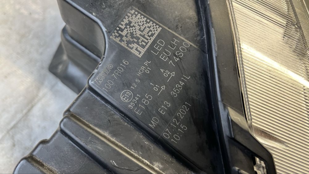 Ляв и десен фар Suzuki Vitara 3 Facelift 2018-2024