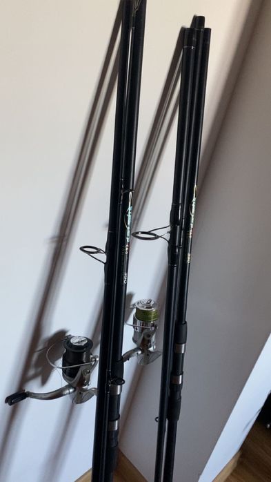 Vând două lansete  de crap super carp 390