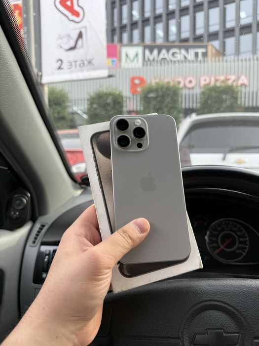 iPhone 15 Pro Max  256Gb  83% Yomkost