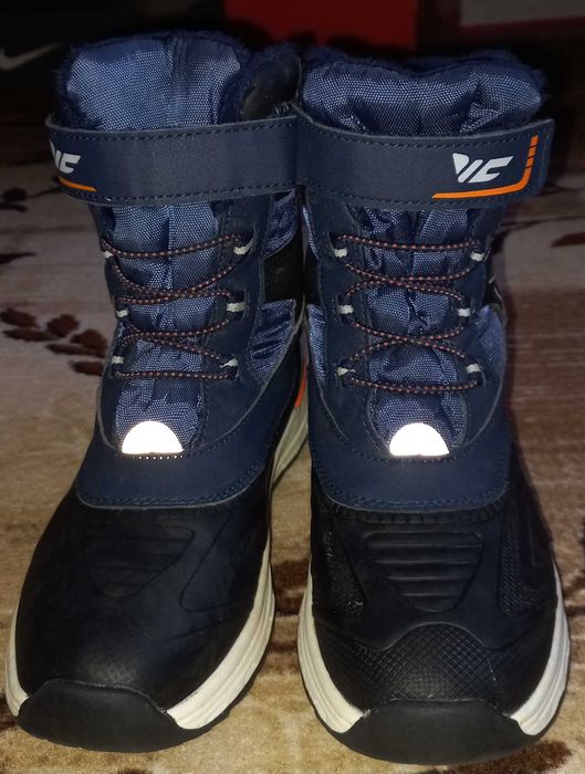 Детски зимни ботуши Pepperts - 35
Подходящи за студено и снежно време.