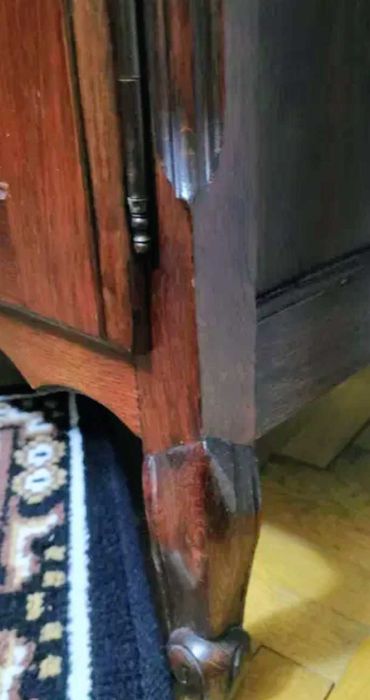 Mobilier lemn masiv cu două uși