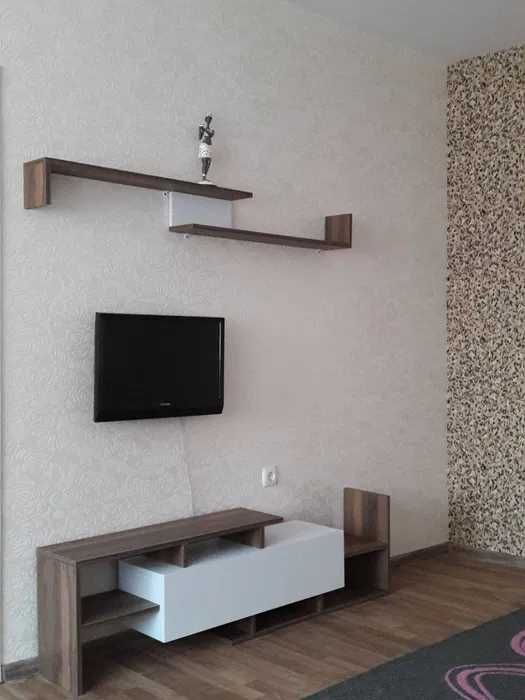 Дава се под наем Едностаен апартамент в София, Обеля 2 - 50 кв.м за 300 € - Снимка #1