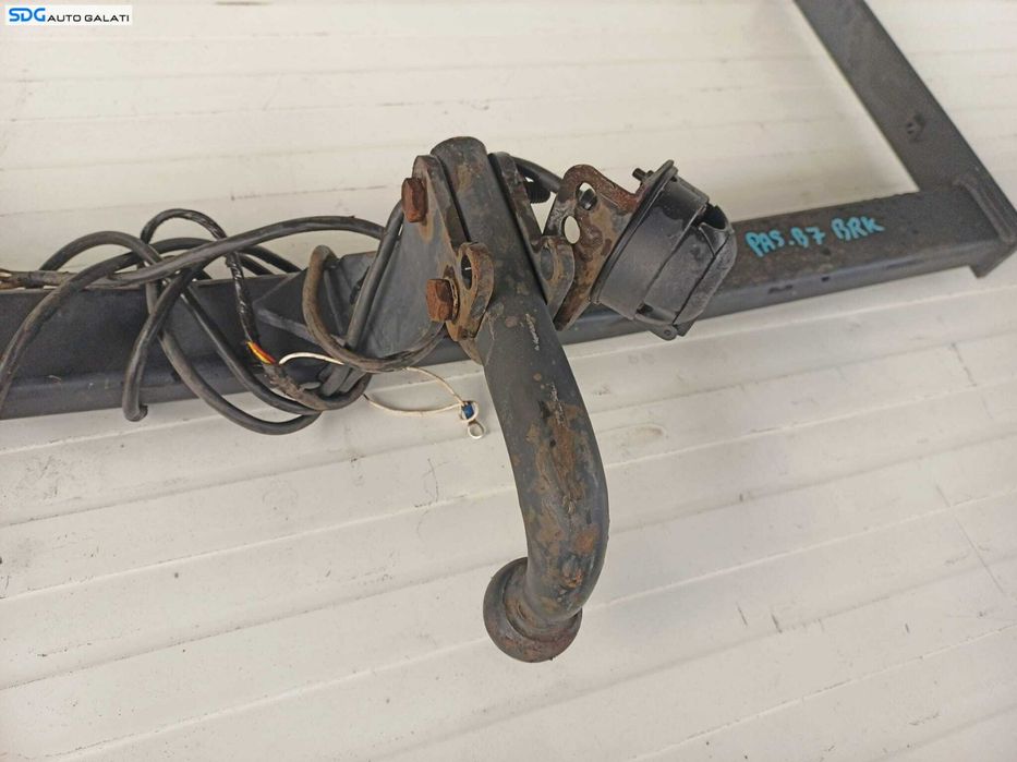 Cui Carlig Remorcare Complet cu Instalatie Electrica Volkswagen Passat B7 Break Combi 2010 - 2015 [L1531]