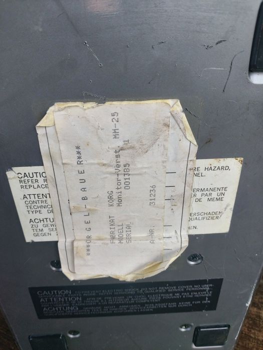 Комбинирано Кубе KORG MM-25