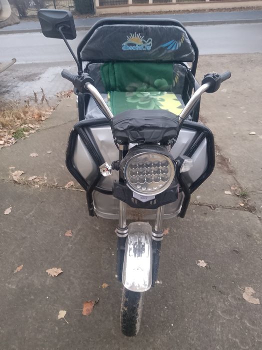Vând tricicleta electrica ,an comuna Dumești judetul Iași, Sorin Hrisc