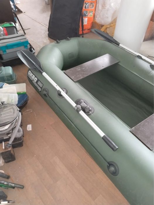 Продам надувную лодку