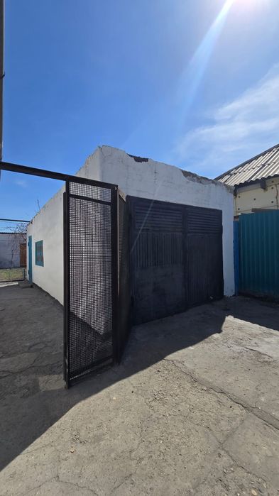 Продается 4 комн.дом район Нахаловка