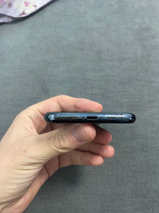 продам iphone 11 pro