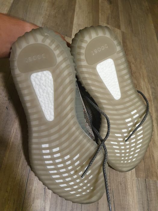 Adidas Yeezy Beluga
