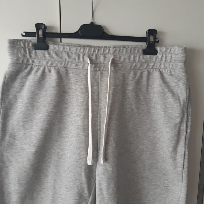 Vand pantalon scurt The Bascs marimea L