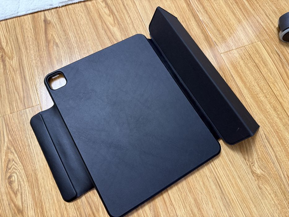 Husa iPad Pro 13 M4 full body magnetica plus cover