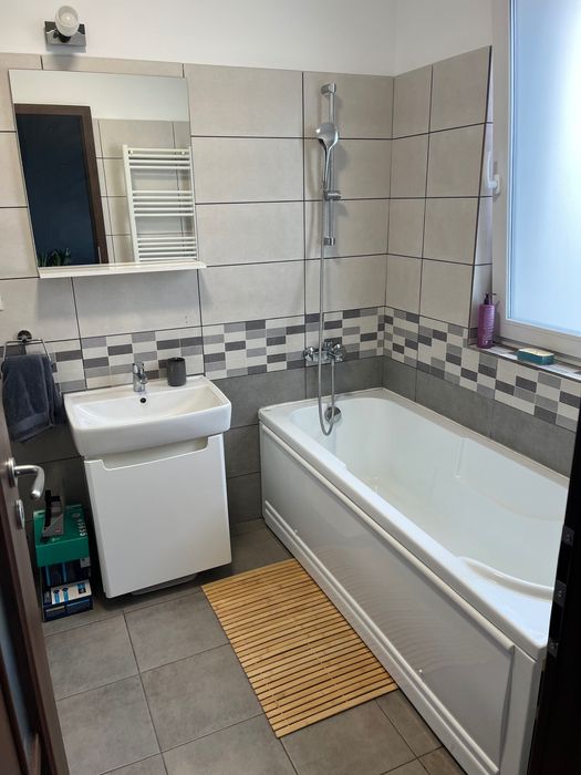 Vând set complet pentru baie