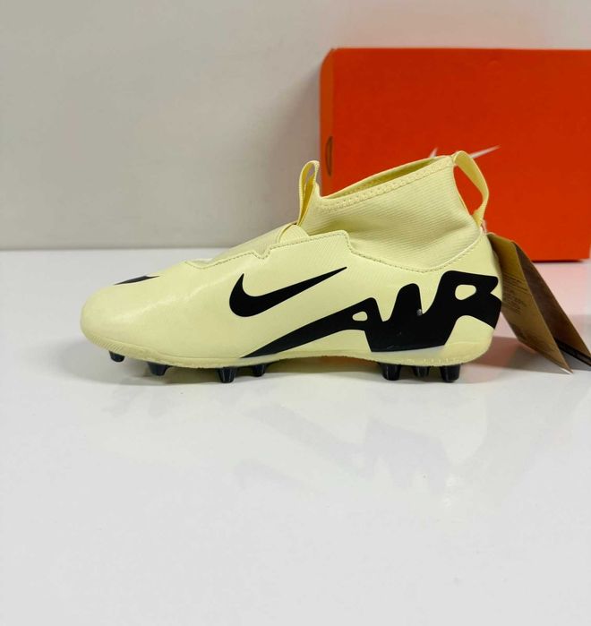 Nike JR Zoom Superfly 9