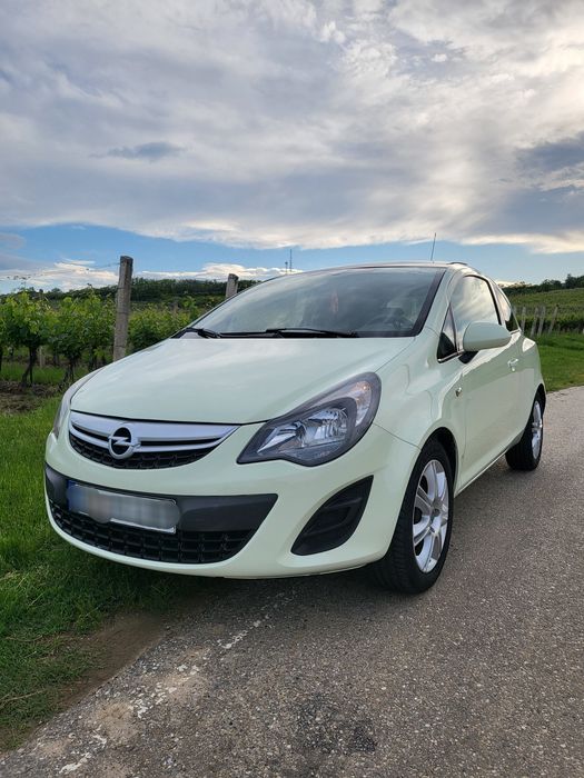 OPEL Corsa 2014
