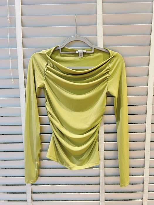 Bluza de corp culoare ou de rata superba