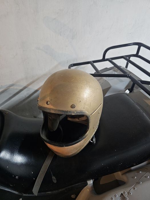 Продам мото шлем