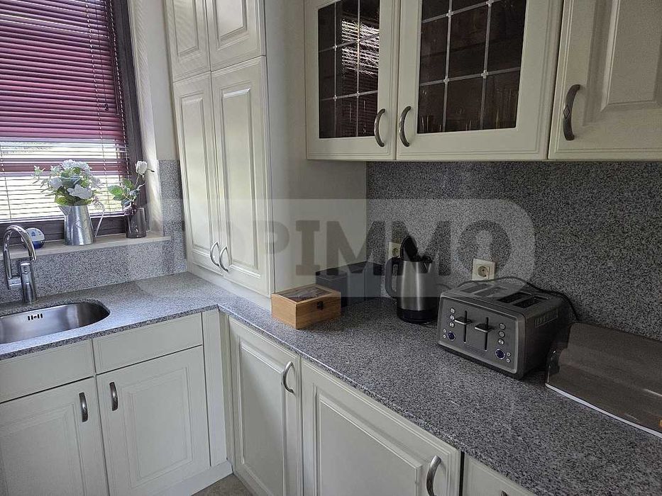 Продава се Четиристаен апартамент в с. Топола, Област Добрич - 216 кв.м за 827 €/кв.м - Снимка #4