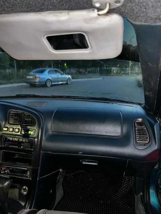 Продам авто мазда 323