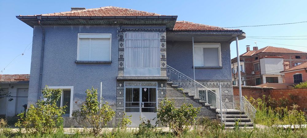 Самостоятелна къща в гр. Раковски