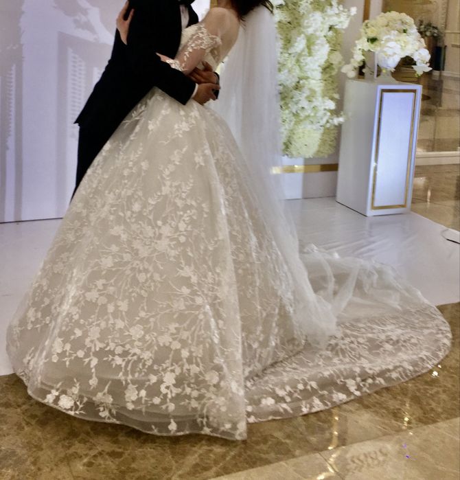 Свадебные платья 2 шт