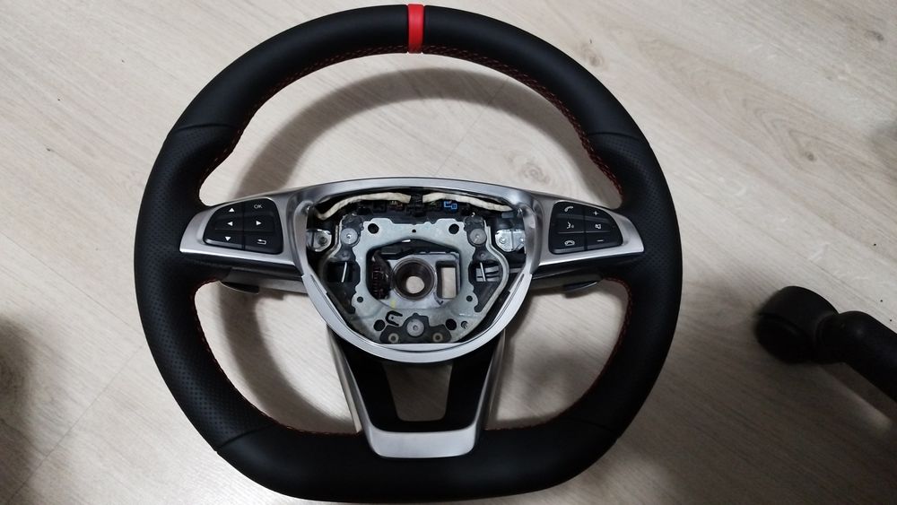 Îmbrac volane in piele