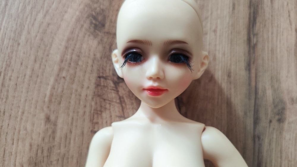 Продам куклу бжд