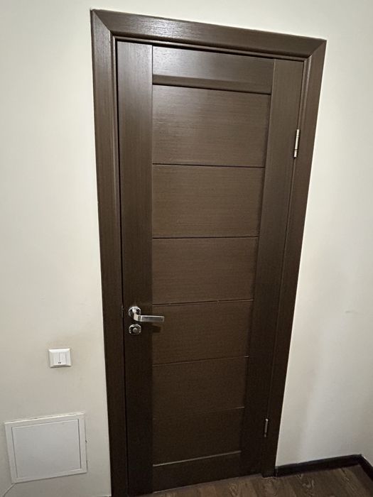 Межкомнатные двери (4 шт, очень хорошее состояние)