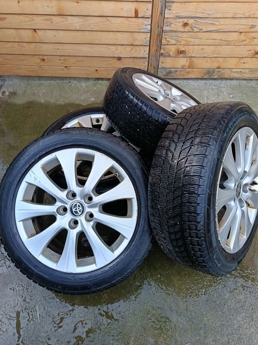 Toyota Camry 2.5  hybrid 2020