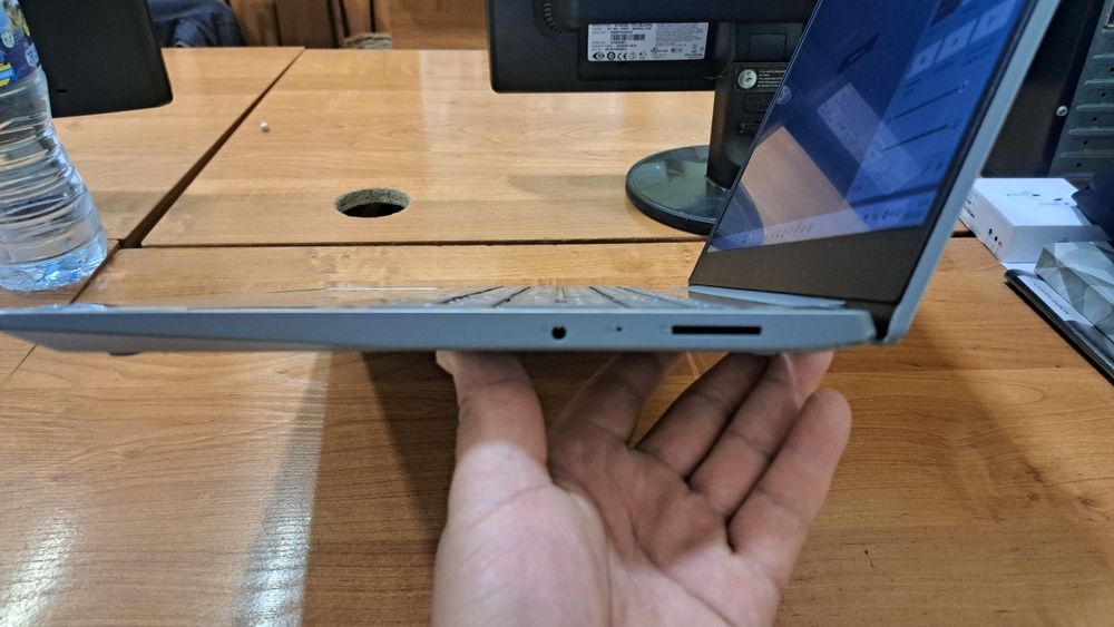 Notebook Lenovo ideapad 3, Intel core i5-10210U 128GB SSD / 1TB HDD