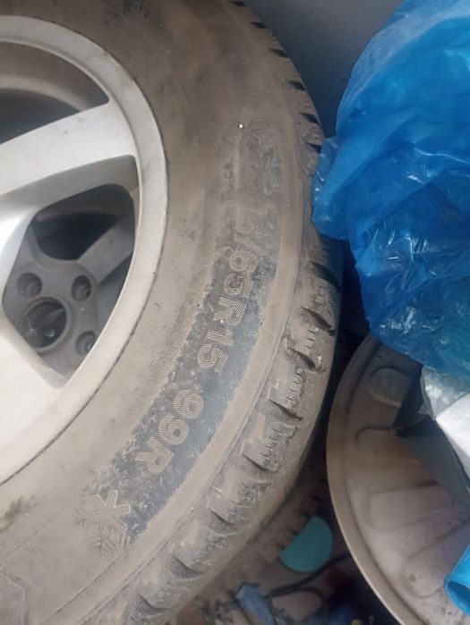 Шины с дисками в хорошем состояний