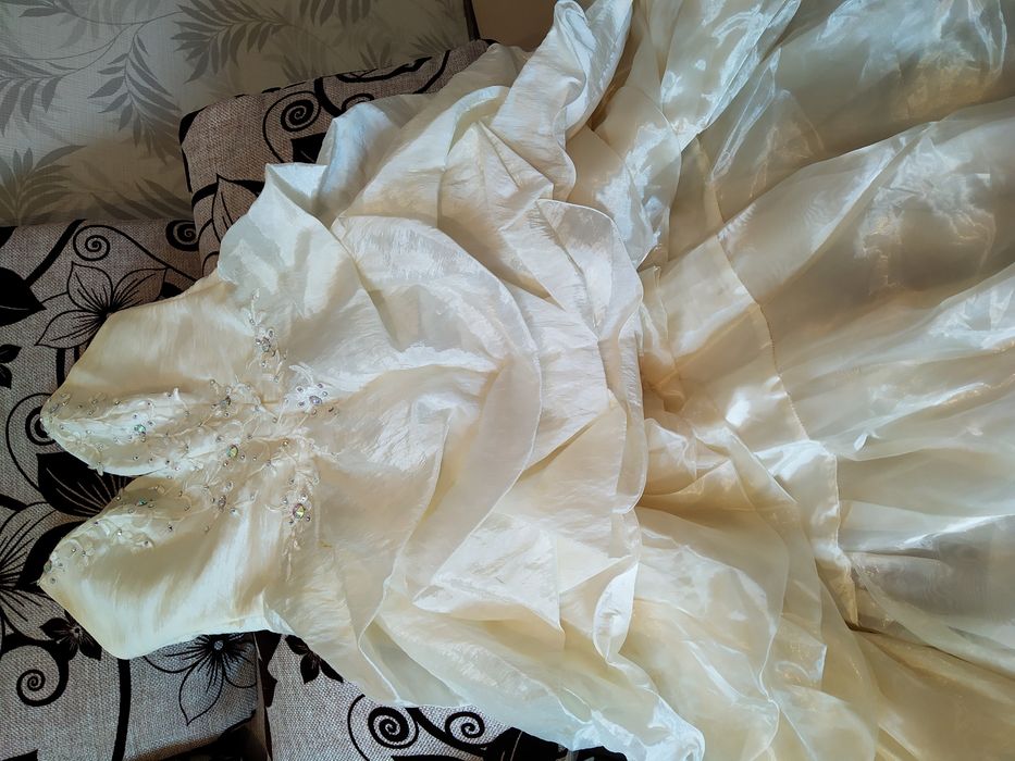 Бальное платье нарядное