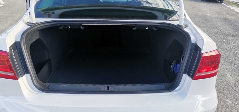 Volkswagen Passat B7 Sedan 2.0 TDI