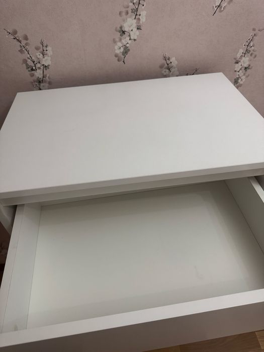 Продам Комод белый