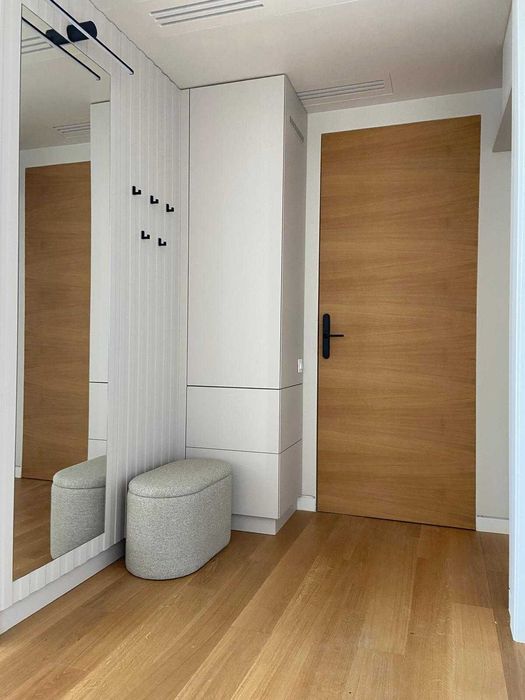 Vand apartament 2 camere cu vedere la mare,  parcare subterană , Olimp