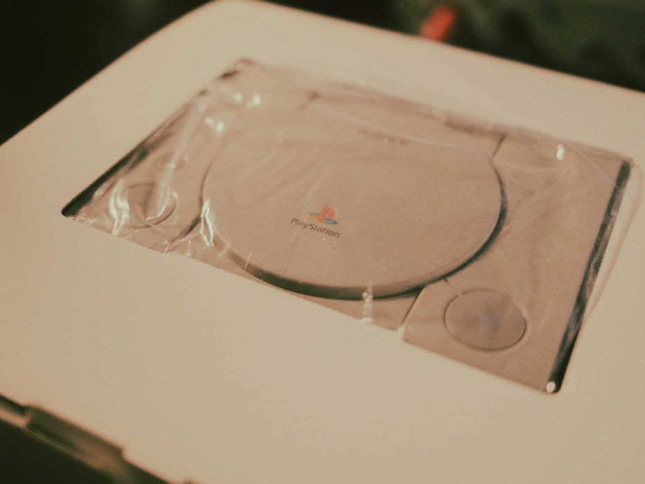 Vând Sony Playstation Classic