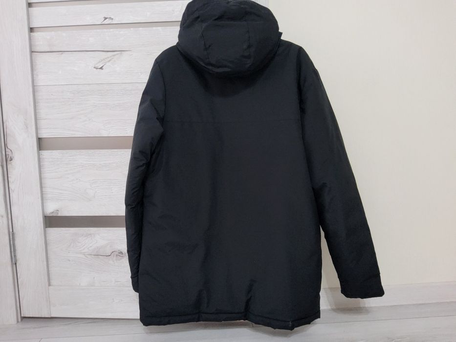 Продам куртку adidas.