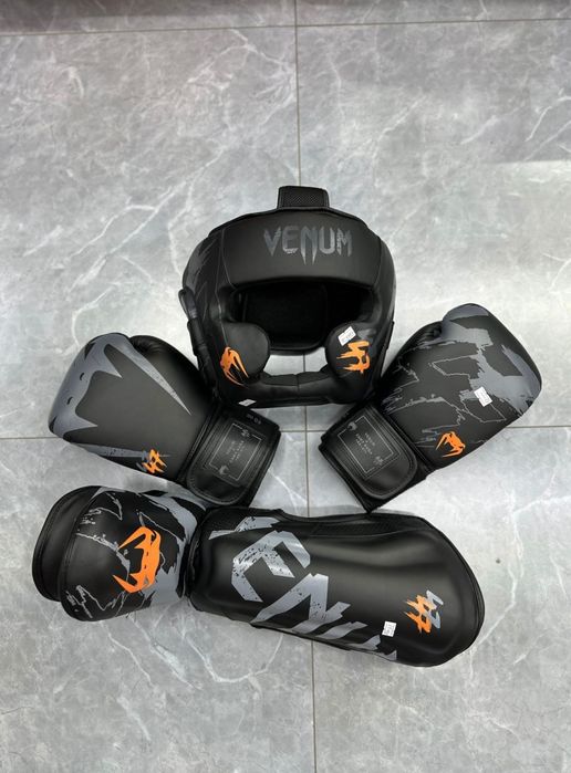 Продам комплект экипировки Venum для MMA  кикбоксинга