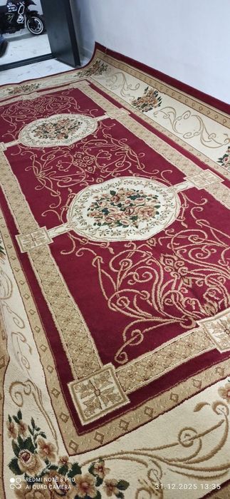 Holati yaxshi bo'lgan gilam sotiladi